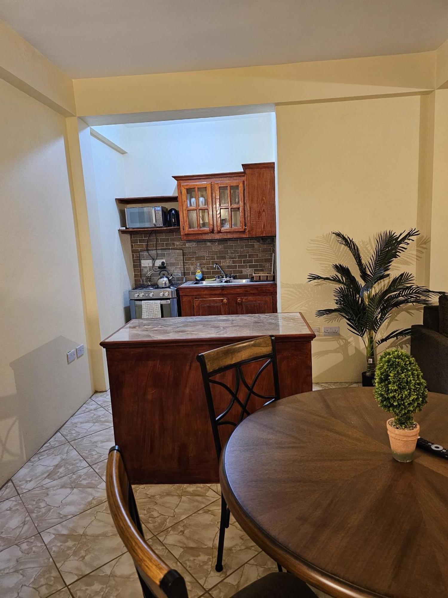 Castle Berry Apartments Кингстаун Екстериор снимка